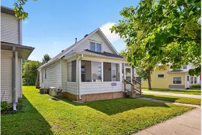 423 W Mark Street, Winona, MN 55987 - Photo 3