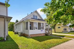 423 W Mark St, Winona, MN 55987 - Photo 3