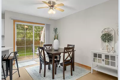 547 Mission Hills Way W, Chanhassen, MN 55317 - Photo 7