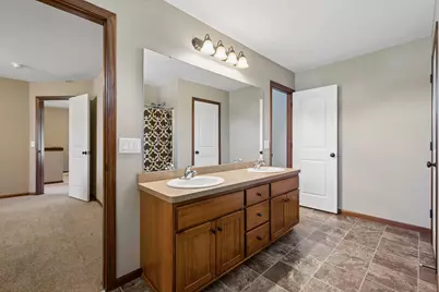 10406 Florida Avenue N, Brooklyn Park, MN 55445 - Photo 39