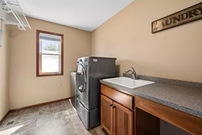 10406 Florida Avenue N, Brooklyn Park, MN 55445 - Photo 45