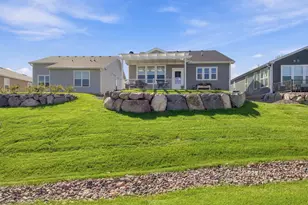 196 Liberty Heights Dr, Chaska, MN 55318 - Photo 33