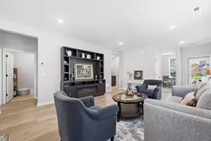196 Liberty Heights Dr, Chaska, MN 55318 - Photo 7