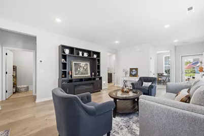 196 Liberty Heights Drive, Chaska, MN 55318 - Photo 9