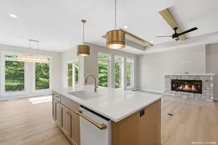 538 Chapman Hls Ct, Hudson, WI 54016 - Photo 5