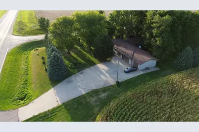 1304 State Highway 30, Pipestone, MN 56164 - Photo 13