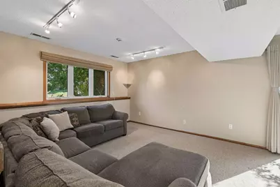 7890 Upper 139th Court, Apple Valley, MN 55124 - Photo 19