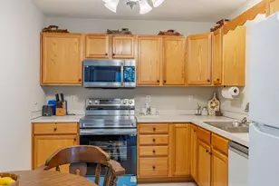 1555 County Rd D E, Maplewood, MN 55109 - Photo 9