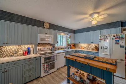 1128 Summit Avenue, Detroit Lakes, MN 56501 - Photo 9
