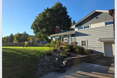 5033 Overlook Drive, Bloomington, MN 55437 - Photo 3
