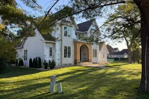 11044 Bell Oaks Estate Rd, Eden Prairie, MN 55347 - Photo 1