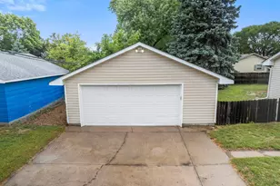 7001 Fremont Ave N, Brooklyn Center, MN 55430 - Photo 31