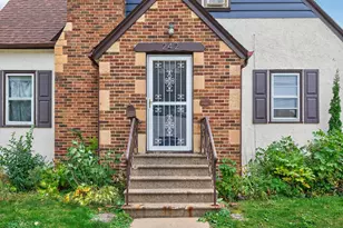 242 Annapolis St W, West Saint Paul, MN 55118 - Photo 3