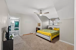 242 Annapolis St W, West Saint Paul, MN 55118 - Photo 35