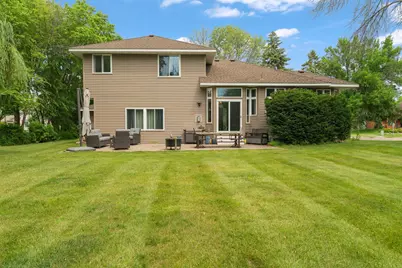 8901 Dunbar Knoll N, Brooklyn Park, MN 55443 - Photo 59