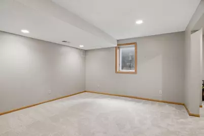 8901 Dunbar Knoll N, Brooklyn Park, MN 55443 - Photo 47