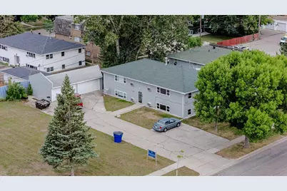 921 19th Street S, Moorhead, MN 56560 - Photo 5