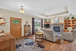 525 Devin Ln, River Falls, WI 54022 - Photo 9