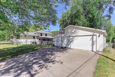 6900 Toledo Avenue N, Brooklyn Center, MN 55429 - Photo 3