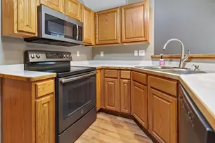 23133 Iris Ave, Rogers, MN 55374 - Photo 7