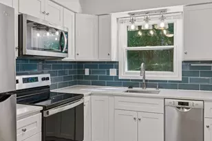 6347 Alderwood Cir, Woodbury, MN 55125 - Photo 9