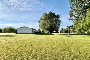 2891 State Hwy 172 NW, Baudette, MN 56623 - Photo 9