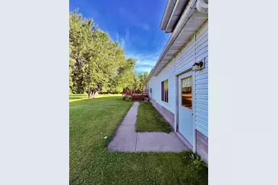 2891 State Highway 172 NW, Baudette, MN 56623 - Photo 15