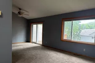 3263 Greenbrier St, Vadnais Heights, MN 55127 - Photo 5