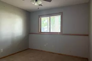 3263 Greenbrier St, Vadnais Heights, MN 55127 - Photo 9