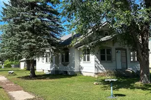 227 3rd St SW, Staples, MN 56479 - Photo 1