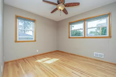 1554 Burns Avenue, Saint Paul, MN 55106 - Photo 17