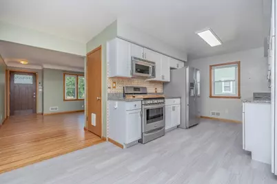 1554 Burns Avenue, Saint Paul, MN 55106 - Photo 11