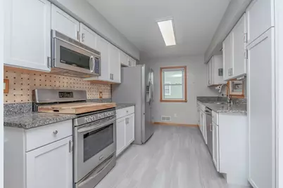 1554 Burns Avenue, Saint Paul, MN 55106 - Photo 9