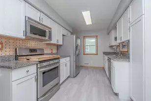 1554 Burns Ave, Saint Paul, MN 55106 - Photo 9