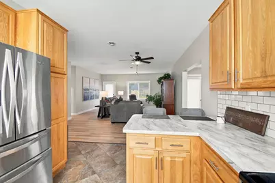 332 4th Street SW, Blooming Prairie, MN 55917 - Photo 9