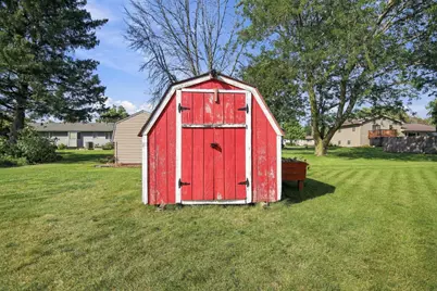 332 4th Street SW, Blooming Prairie, MN 55917 - Photo 27