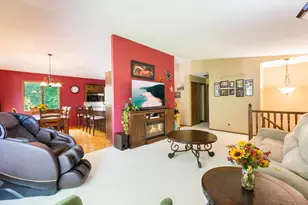 22710 Pinto Ln, Lakeville, MN 55044 - Photo 5