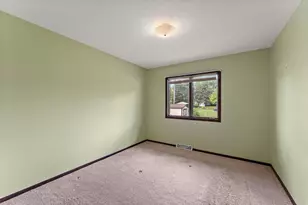 361 Eldridge Ave E, Maplewood, MN 55117 - Photo 19
