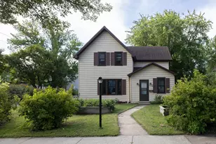 113 W Bancroft Ave, Fergus Falls, MN 56537 - Photo 1