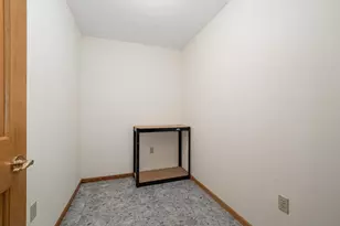 9508 Riverview Ave, Bloomington, MN 55425 - Photo 27