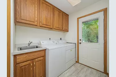 9508 Riverview Avenue, Bloomington, MN 55425 - Photo 13