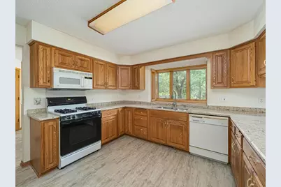 9508 Riverview Avenue, Bloomington, MN 55425 - Photo 7