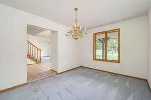9508 Riverview Ave, Bloomington, MN 55425 - Photo 11