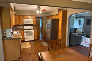 528 S 6th St, La Crescent, MN 55947 - Photo 11