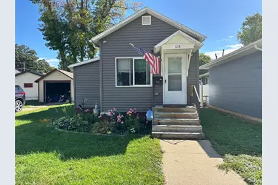 618 Freeborn Avenue, Albert Lea, MN 56007 - Photo 1