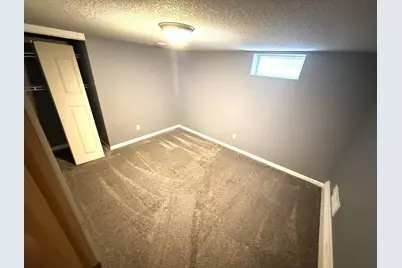 5060 Clearview Street NE, Fridley, MN 55421 - Photo 9