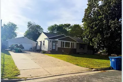 5060 Clearview Street NE, Fridley, MN 55421 - Photo 1