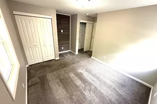 5060 Clearview St NE, Fridley, MN 55421 - Photo 17