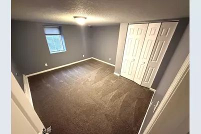 5060 Clearview Street NE, Fridley, MN 55421 - Photo 7