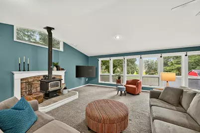 4220 Eastwood Road SE, Rochester, MN 55904 - Photo 5